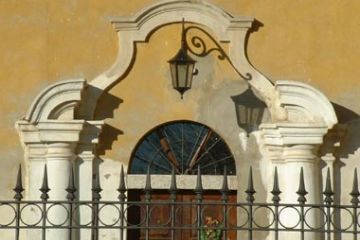Carattersitico Cancello e Portico ingresso